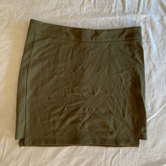 Forever 21 Army Green Tight Mini Skirt - Picture 1 of 3